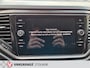 Volkswagen T-Roc 1.5 TSI Sport, Parelmoer, Zwart dak, Camera, Trekhaak, Navigatie.