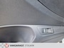 Volkswagen T-Roc 1.5 TSI Sport, Parelmoer, Zwart dak, Camera, Trekhaak, Navigatie.