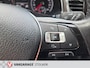 Volkswagen T-Roc 1.5 TSI Sport, Parelmoer, Zwart dak, Camera, Trekhaak, Navigatie.