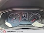 Volkswagen T-Roc 1.5 TSI Sport, Parelmoer, Zwart dak, Camera, Trekhaak, Navigatie.