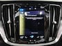 Volvo V60 2.0 T6 Recharge AWD R-Design Panoramadak Navigatie Apple Carplay/Android Auto Camera Parkeersensoren Stoel- en stuurverwarming Cruise Control Blind Spot Assist Virtual Cockpit Climate Control
