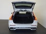 Volvo V60 2.0 T6 Recharge AWD R-Design Panoramadak Navigatie Apple Carplay/Android Auto Camera Parkeersensoren Stoel- en stuurverwarming Cruise Control Blind Spot Assist Virtual Cockpit Climate Control