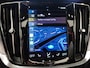 Volvo V60 2.0 T6 Recharge AWD R-Design Panoramadak Navigatie Apple Carplay/Android Auto Camera Parkeersensoren Stoel- en stuurverwarming Cruise Control Blind Spot Assist Virtual Cockpit Climate Control