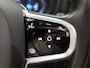 Volvo V60 2.0 T6 Recharge AWD R-Design Panoramadak Navigatie Apple Carplay/Android Auto Camera Parkeersensoren Stoel- en stuurverwarming Cruise Control Blind Spot Assist Virtual Cockpit Climate Control