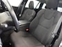 Volvo V60 2.0 T6 Recharge AWD R-Design Panoramadak Navigatie Apple Carplay/Android Auto Camera Parkeersensoren Stoel- en stuurverwarming Cruise Control Blind Spot Assist Virtual Cockpit Climate Control
