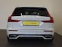 Volvo V60 2.0 T6 Recharge AWD R-Design Panoramadak Navigatie Apple Carplay/Android Auto Camera Parkeersensoren Stoel- en stuurverwarming Cruise Control Blind Spot Assist Virtual Cockpit Climate Control