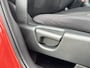 Honda CR-V 2.0 Comfort / Trekgewicht (1.700KG) / Voorstoelen Verwarmd / Airco / Navigatie / Start-Stop Systeem / 17'' Lichtmetalen Velgen / Cruise Control / Bluetooth Telefoon Verbinding /