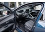 Peugeot 3008 1.2 PureTech 131PK Aut. | Allure | Navigatie incl. Apple CarPlay | 360 Graden Camera | Stoelverwarming | 18" LM Velgen |