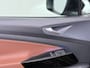 Volkswagen ID.4 First 82kWh SOH 93% Warmtepomp Trekhaak Camera Adap.Cruise Apple Carplay Android Auto Stuur+Stoelverwarming Navi Ecc Pdc Lmv 20" Led Wifi Voorruitverwarming DAB Isofix Verkeersbord detectie 1.000KG Trekgewicht 1e Eigenaar Dealeronderhouden