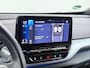 Volkswagen ID.4 First 82kWh SOH 93% Warmtepomp Trekhaak Camera Adap.Cruise Apple Carplay Android Auto Stuur+Stoelverwarming Navi Ecc Pdc Lmv 20" Led Wifi Voorruitverwarming DAB Isofix Verkeersbord detectie 1.000KG Trekgewicht 1e Eigenaar Dealeronderhouden