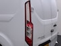 Ford Transit Custom 300 2.0TDCI 130PK Dubbele Cabine L2H1 Trekhaak Navi Camera Airco Cruise Control Pdc Trend DC Schuifdeur Betonplex Vloer Wandbetimmering Bott Inbouwkast Lane Assist 2.800KG Trekgewicht 1e Eigenaar