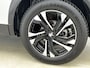 Peugeot e-2008 EV Allure Pack 50 kWh 136pk Automaat | 1ste Eigenaar | Navigatie | Climate Control | Adaptieve Cruise Control | Camera | 17"LMV | LED | Apple Carplay/Android Auto |