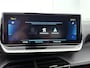 Peugeot e-2008 EV Allure Pack 50 kWh 136pk Automaat | 1ste Eigenaar | Navigatie | Climate Control | Adaptieve Cruise Control | Camera | 17"LMV | LED | Apple Carplay/Android Auto |