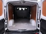 Renault Trafic 2.0 dCi 120 T29 L2H1 Dubbele Cabine Trekhaak Camera Navi Ecc Cruise Control Pdc DAB Business Euro 6 Betonplex Vloer Wandbetimmering Regen-Lichtsensor 2.000kg Trekgewicht 1e Eigenaar 5-Persoons