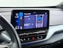 Volkswagen ID.4 First 82kWh SOH 90% Warmtepomp Trekhaak Camera Adap.Cruise Apple Carplay Android Auto Stuur+Stoelverwarming Navi Ecc Pdc Lmv 20" Led Wifi Voorruitverwarming DAB Isofix Verkeersbord detectie 1.000KG Trekgewicht 1e Eigenaar Dealeronderhouden