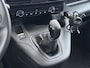 Peugeot Partner 1.5 HDI 102PK Trekhaak Apple Carplay Android Auto Euro 6 Navi* Airco Cruise Control Premium Schuifdeur Betonplex Vloer Bott-Inbouwkast Tussenwand 1e Eigenaar 1.000 Trekgewicht Origineel Nederlandse Auto