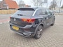 Volkswagen T-Roc 1.5 TSI 150pk R-Line DSG Automaat / Navigatie / LED / LM 18 inch / Parkeersensoren / 2x R-LINE / APP Connect