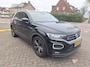 Volkswagen T-Roc 1.5 TSI 150pk R-Line DSG Automaat / Navigatie / LED / LM 18 inch / Parkeersensoren / 2x R-LINE / APP Connect