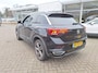 Volkswagen T-Roc 1.5 TSI 150pk R-Line DSG Automaat / Navigatie / LED / LM 18 inch / Parkeersensoren / 2x R-LINE / APP Connect