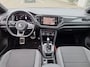 Volkswagen T-Roc 1.5 TSI 150pk R-Line DSG Automaat / Navigatie / LED / LM 18 inch / Parkeersensoren / 2x R-LINE / APP Connect