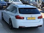BMW 3-Serie Touring 320i M Sport Edition | Pano | Harman / Kardon | Leder | Head-Up | Achteruitrijcamera |