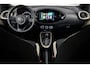 Toyota Aygo X 1.0 VVT-i S-CVT first | Camera | Stoelverwarming | LED koplampen | Apple Carplay