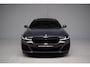 BMW 5-Serie 530e xDrive M-SPORT PANORAMADAK / M-SPORTSTOELEN / HUD / TREKHAAK / HARMAN-KARDON / LEER / CAMERA