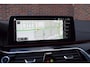 BMW 5-Serie 530e xDrive M-SPORT PANORAMADAK / M-SPORTSTOELEN / 4 WIELSTURING / HUD / TREKHAAK / HARMAN-KARDON / LEER / CAMERA