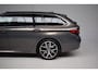 BMW 5-Serie 530e xDrive M-SPORT PANORAMADAK / M-SPORTSTOELEN / HUD / TREKHAAK / HARMAN-KARDON / LEER / CAMERA