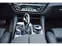BMW 5-Serie 530e xDrive M-SPORT PANORAMADAK / M-SPORTSTOELEN / 4 WIELSTURING / HUD / TREKHAAK / HARMAN-KARDON / LEER / CAMERA