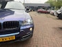 BMW X5 xDrive48i High V8 Executive Leer,Schuifdeur,20Inch,Navi,Cruise Trekhaak Bj 2007 355pk Speciale kleur folie