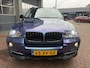 BMW X5 xDrive48i High V8 Executive Leer,Schuifdeur,20Inch,Navi,Cruise Trekhaak Bj 2007 355pk Speciale kleur folie