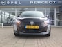 Peugeot 208 GT HYBRID 145pk e-DCS6 automaat, Rijklaarprijs, Camera voor en achter Adaptieve cruise control Keyless entry & start