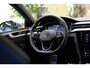 Volkswagen Arteon Shooting Brake 2.0 TSI R 320PK * Pano - Kuipstoelen - Trekhaak - 360° Cam - 20" - Harman Kardon *