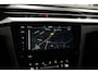 Volkswagen Arteon Shooting Brake 2.0 TSI R 320PK * Pano - Kuipstoelen - Trekhaak - 360° Cam - 20" - Harman Kardon *