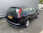 Ford Focus Wagon 1.6-16V Futura A/C, CC, Voorruitvw, LM, Trekh, nw. APK – Inruil Mogelijk –