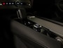 Volvo XC90 T8 AWD Recharge Ultra Dark | Luchtvering | Trekhaak | 360 Camera | Head-Up Display | Harman Kardon | 455pk | Adaptieve Cruise Control | Stoelverwarming voor+achter | Stuurwielverwarming | Schuifdak | Full LED Meesturende koplampen | Pilot Assist | BLIS Dode Hoek Detectie | Alcantara hemelbekleding | Lederen zonnekleppen en handgrepen | Elektrische voorstoelen geheugen | Lederen bekleding | Zitting verlenging voorstoelen | Lederen dashboard | 20 Inch | Google Infotainment | Keyless Drive | Privacy Glass | Elektrisch bedienbare achterklep | Geïntegreerd kinderzitje achterin | Geïntegreerde zongordijnen achterportieren | Verlichte instaplijsten | 7-Persoons | 4-Zone Climate Control | DAB Radio | Apple Carplay/Android Auto | Alarm Klasse III | Silver Dawn Metallic |