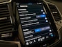 Volvo XC90 T8 AWD Recharge Ultra Dark | Luchtvering | Trekhaak | 360 Camera | Head-Up Display | Harman Kardon | 455pk | Adaptieve Cruise Control | Stoelverwarming voor+achter | Stuurwielverwarming | Schuifdak | Full LED Meesturende koplampen | Pilot Assist | BLIS Dode Hoek Detectie | Alcantara hemelbekleding | Lederen zonnekleppen en handgrepen | Elektrische voorstoelen geheugen | Lederen bekleding | Zitting verlenging voorstoelen | Lederen dashboard | 20 Inch | Google Infotainment | Keyless Drive | Privacy Glass | Elektrisch bedienbare achterklep | Geïntegreerd kinderzitje achterin | Geïntegreerde zongordijnen achterportieren | Verlichte instaplijsten | 7-Persoons | 4-Zone Climate Control | DAB Radio | Apple Carplay/Android Auto | Alarm Klasse III | Silver Dawn Metallic |
