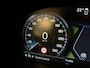 Volvo V60 B3 Momentum Advantage | Stoel en Stuurwielverwarming | Parkeercamera | 17 Inch | Cruise Control | Climate Control L+R | Parkeersensoren voor+achter | DAB Radio | Regensensor | Apple Carplay/Android Auto | Volvo On Call met mobiele App functie | Denim Blue Metallic |