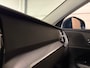 Volvo V60 B3 Momentum Advantage | Stoel en Stuurwielverwarming | Parkeercamera | 17 Inch | Cruise Control | Climate Control L+R | Parkeersensoren voor+achter | DAB Radio | Regensensor | Apple Carplay/Android Auto | Volvo On Call met mobiele App functie | Denim Blue Metallic |
