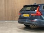 Volvo V60 B3 Momentum Advantage | Stoel en Stuurwielverwarming | Parkeercamera | 17 Inch | Cruise Control | Climate Control L+R | Parkeersensoren voor+achter | DAB Radio | Regensensor | Apple Carplay/Android Auto | Volvo On Call met mobiele App functie | Denim Blue Metallic |