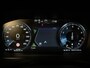 Volvo V60 B3 Momentum Advantage | Stoel en Stuurwielverwarming | Parkeercamera | 17 Inch | Cruise Control | Climate Control L+R | Parkeersensoren voor+achter | DAB Radio | Regensensor | Apple Carplay/Android Auto | Volvo On Call met mobiele App functie | Denim Blue Metallic |