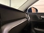Volvo V60 B3 Momentum Advantage | Stoel en Stuurwielverwarming | Parkeercamera | 17 Inch | Cruise Control | Climate Control L+R | Parkeersensoren voor+achter | DAB Radio | Regensensor | Apple Carplay/Android Auto | Volvo On Call met mobiele App functie | Denim Blue Metallic |