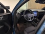 Volvo XC40 Single Motor Extened Range Core 82 kWh | 96% SoH | Parkeercamera | Michelin All Season banden | Parkeersensoren voor+achter | Zitting verlenging voorstoelen | 19 Inch | Cruise Control | Alarm Klasse III | Climate Control L+R | Draadloos telefoon opladen | Automatisch dimmende binnen en buitenspiegels | Regensensor | Apple Carplay/Android Auto | DAB Radio | Volvo On Call met mobiele App functie | Fjord Blue Metallic |