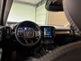 Volvo XC40 T5 Recharge Inscription | Trekhaak | Harman Kardon | Adaptieve Cruise Control | Bestuurdersstoel elektrisch geheugen | Standkachel met Volvo On Call App | Stoel en Stuurwielverwarming | Full LED meesturende koplampen | Pilot Assist | BLIS Dode Hoek Detectie | Parkeercamera | Lederen bekleding | Zitting verlenging voorstoelen | Passagiersstoel elektrisch | 19 Inch | Keyless Drive | Parkeersensoren voor+achter | Elektrisch bedienbare achterklep | Privacy Glass | Breedstralers in voorbumper | Draadloos telefoon opladen | Climate Control L+R | DAB Radio | Apple Carplay/Android Auto | Volvo On Call met mobiele App functie | Denim Blue Metallic |