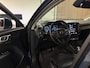 Volvo XC40 T5 Recharge Inscription | Trekhaak | Harman Kardon | Adaptieve Cruise Control | Bestuurdersstoel elektrisch geheugen | Standkachel met Volvo On Call App | Stoel en Stuurwielverwarming | Full LED meesturende koplampen | Pilot Assist | BLIS Dode Hoek Detectie | Parkeercamera | Lederen bekleding | Zitting verlenging voorstoelen | Passagiersstoel elektrisch | 19 Inch | Keyless Drive | Parkeersensoren voor+achter | Elektrisch bedienbare achterklep | Privacy Glass | Breedstralers in voorbumper | Draadloos telefoon opladen | Climate Control L+R | DAB Radio | Apple Carplay/Android Auto | Volvo On Call met mobiele App functie | Denim Blue Metallic |