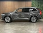 Volvo XC90 T8 AWD Recharge Plus Bright Long Range | Trekhaak | 360° Camera | Harman Kardon | 455pk | Adaptieve Cruise Control | Standkachel met Volvo On Call App | Stoelverwarming voor+achter | Stuurwielverwarming | Schuifdak | Full LED Meesturende koplampen | Pilot Assist | BLIS Dode Hoek Detectie | Elektrische voorstoelen geheugen | Lederen bekleding | Zitting verlenging voorstoelen | Lederen dashboard | 20 Inch | Google Infotainment | Keyless Drive | Privacy Glass | Elektrisch bedienbare achterklep | Geïntegreerd kinderzitje achterin | Geïntegreerde zongordijnen achterportieren | Verlichte instaplijsten | 7-Persoons | 4-Zone Climate Control | DAB Radio | Apple Carplay/Android Auto | Alarm Klasse III | Draadloos telefoon opladen | Volvo On Call met mobiele App functie | Platinum Grey Metallic |