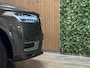 Volvo XC90 T8 AWD Recharge Plus Bright Long Range | Trekhaak | 360° Camera | Harman Kardon | 455pk | Adaptieve Cruise Control | Standkachel met Volvo On Call App | Stoelverwarming voor+achter | Stuurwielverwarming | Schuifdak | Full LED Meesturende koplampen | Pilot Assist | BLIS Dode Hoek Detectie | Elektrische voorstoelen geheugen | Lederen bekleding | Zitting verlenging voorstoelen | Lederen dashboard | 20 Inch | Google Infotainment | Keyless Drive | Privacy Glass | Elektrisch bedienbare achterklep | Geïntegreerd kinderzitje achterin | Geïntegreerde zongordijnen achterportieren | Verlichte instaplijsten | 7-Persoons | 4-Zone Climate Control | DAB Radio | Apple Carplay/Android Auto | Alarm Klasse III | Draadloos telefoon opladen | Volvo On Call met mobiele App functie | Platinum Grey Metallic |