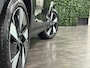 Volvo EX40 Single Motor Extended Range Ultra 82 kWh | Schuifdak | 360° Camera | Harman Kardon | Adaptieve Cruise Control | Bestuurdersstoel elektrisch geheugen | Stoel en Stuurwielverwarming | 19 Inch | Passagiersstoel elektrisch | Microtech / alcantara bekleding met wit stiksel en bies | Zitting verlenging voorstoelen | Pilot Assist | BLIS Dode Hoek Detectie | Warmtepomp | Google Infotainment | Keyless Drive | Verlichtingspack 2 | Parkeersensoren voor+achter | Privacy Glass | Elektrisch bedienbare achterklep | Draadloos telefoon opladen | DAB Radio | Apple Carplay/Android Auto | Volvo On Call met mobiele App functie | Onyx Black Metallic |