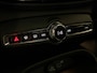 Volvo EX40 Single Motor Extended Range Ultra 82 kWh | Schuifdak | 360° Camera | Harman Kardon | Adaptieve Cruise Control | Bestuurdersstoel elektrisch geheugen | Stoel en Stuurwielverwarming | 19 Inch | Passagiersstoel elektrisch | Microtech / alcantara bekleding met wit stiksel en bies | Zitting verlenging voorstoelen | Pilot Assist | BLIS Dode Hoek Detectie | Warmtepomp | Google Infotainment | Keyless Drive | Verlichtingspack 2 | Parkeersensoren voor+achter | Privacy Glass | Elektrisch bedienbare achterklep | Draadloos telefoon opladen | DAB Radio | Apple Carplay/Android Auto | Volvo On Call met mobiele App functie | Onyx Black Metallic |